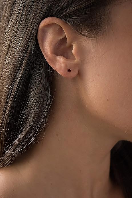 Ruby Runde Stud Øreringe