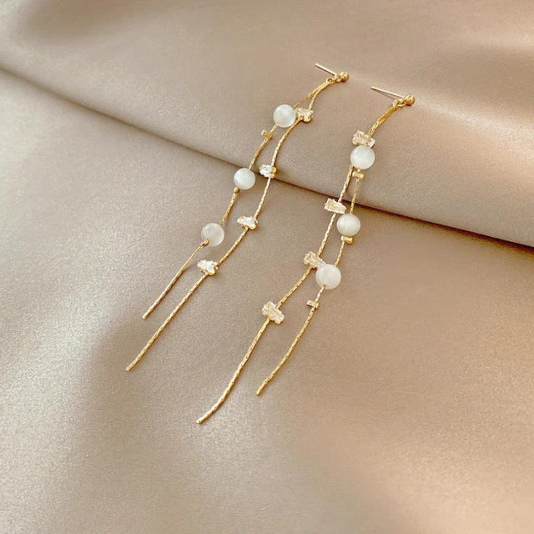Elegante hængende øreringe med perler og zirconia