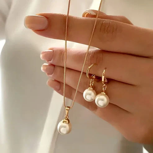 Golden Grace Pearl Jewelry Set