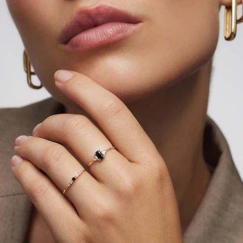 Sort Spinel Baguette Ring