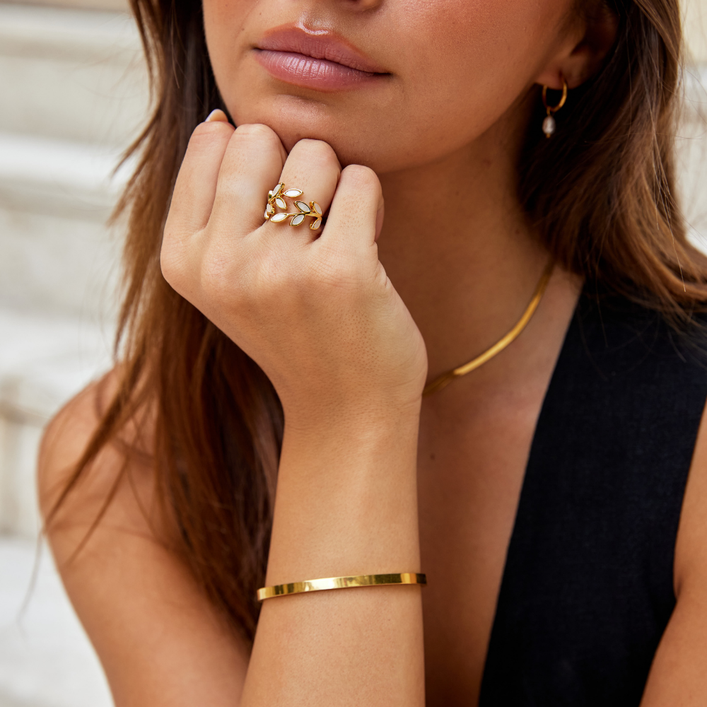 Guldblad Motif Ring