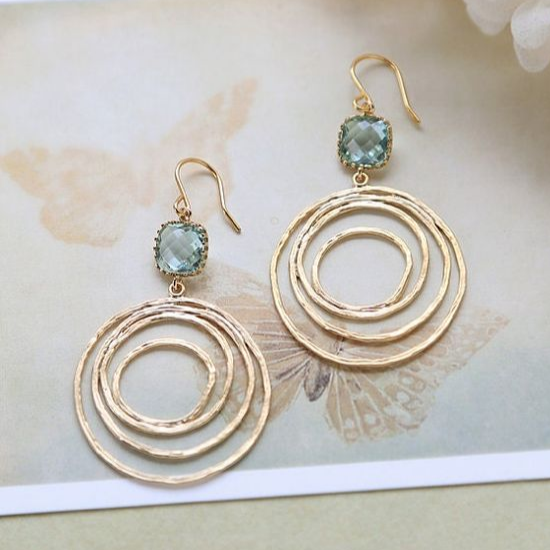 Vintage Øreringe med Spiral Design i Guld og Zirkonium
